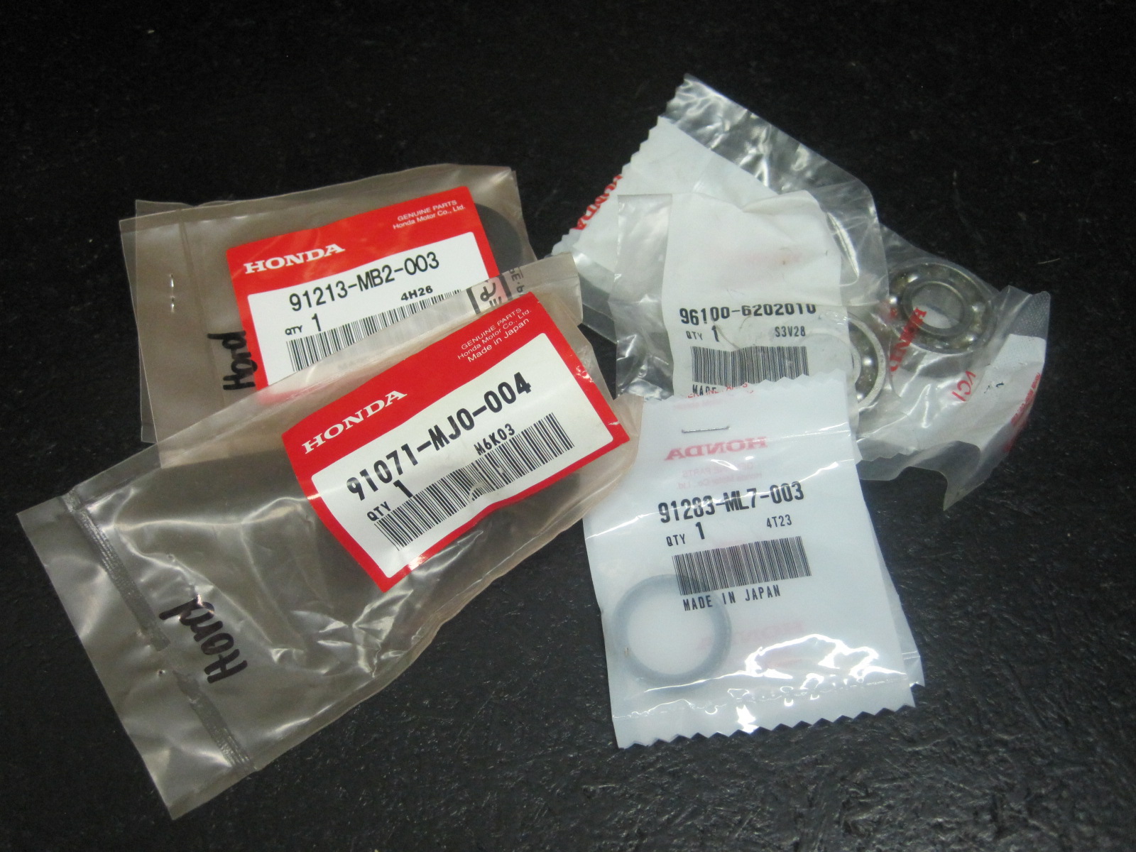 Swingarm bearing kit Hawk